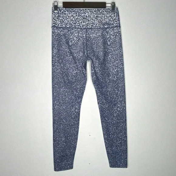 Soul By Soulcycle Lavender Leopard Ombre Leggings Size M - Picture 8 of 10